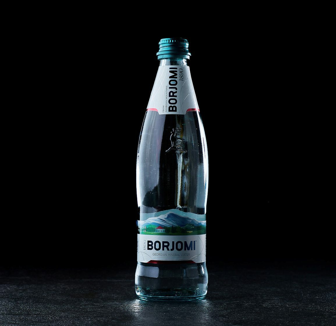 Минеральная вода "Боржоми" (0,5л) Минеральная вода "Боржоми" (0,5л)