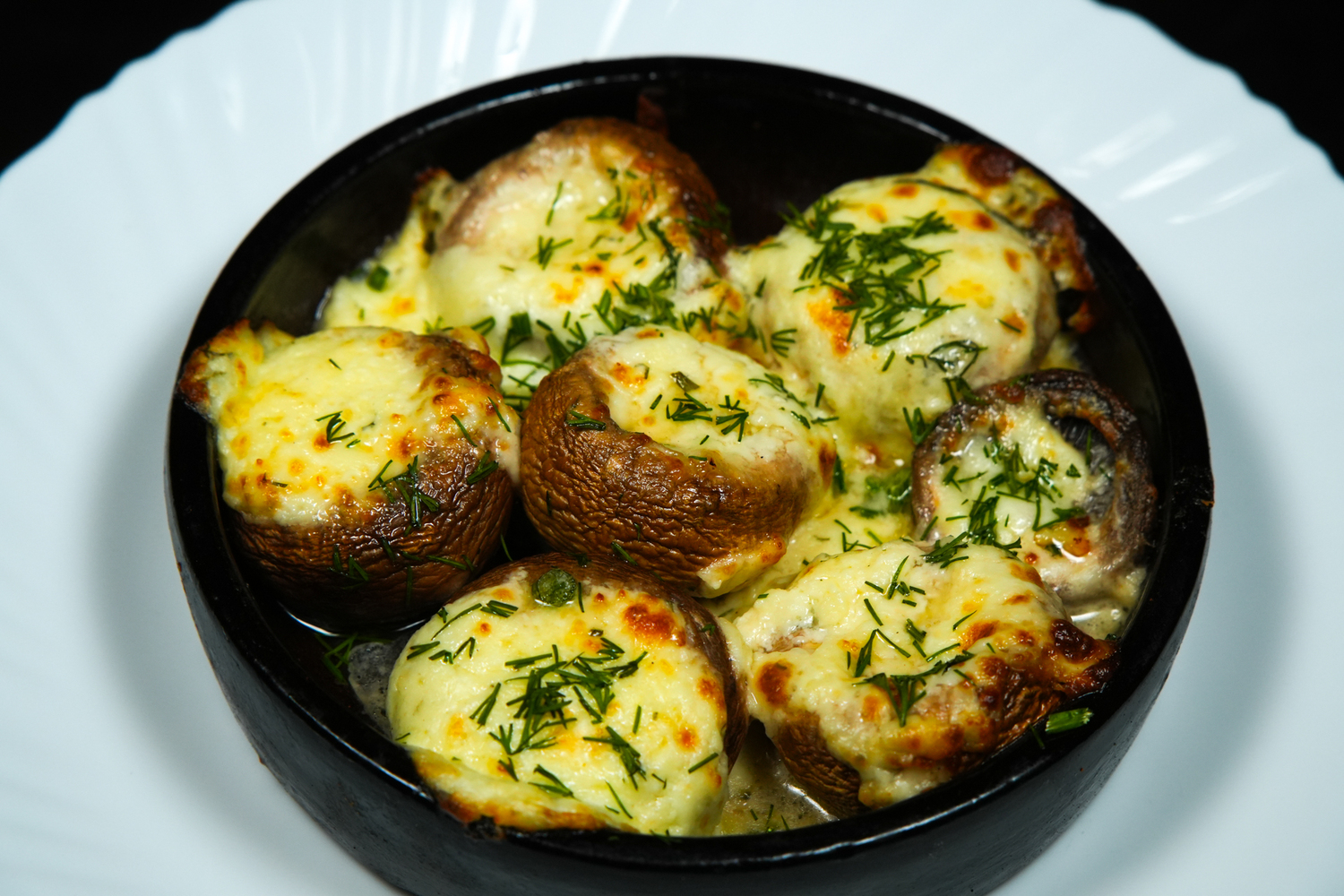 Шампиньоны с сыром (200гр) Шампиньоны с сыром (200гр)