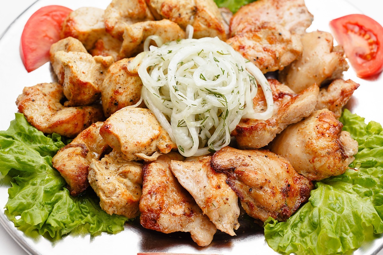 Шашлык из филе куриного бедра (1 кг) Шашлык из филе куриного бедра (1 кг)